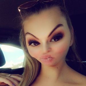 Meet your Posher, Destiny